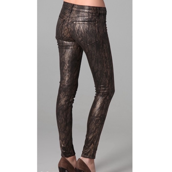 J BRAND 901 Black Golden Snake Print Coated Stretch Denim Leggings Jeans - Picture 2 of 11